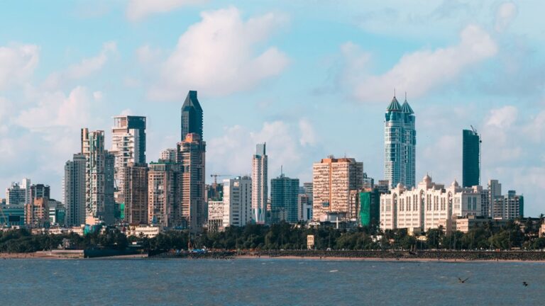 Mumbai Set to Cross 1 Lakh Property Registrations in 2025