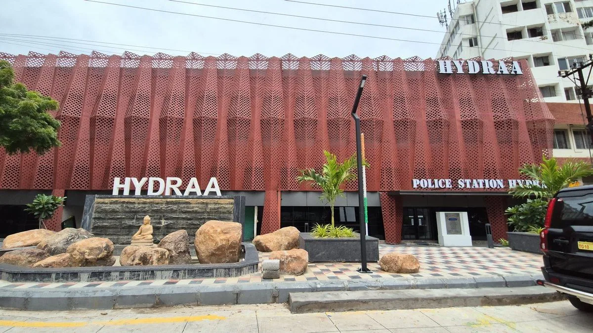 HYDRAA Faces Nearly 700 Legal Cases After Reclaiming Over 1,000 Acres in Hyderabad