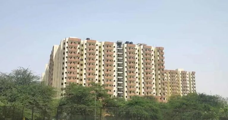 Delhi Govt Approves Renovation of 2416 EWS Flats for Underprivileged