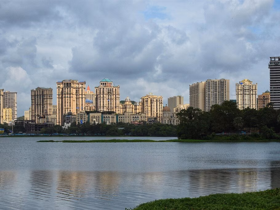 Mumbai Real Estate: Santacruz West Bungalow Sold for ₹164 Crore in Major Luxury Deal