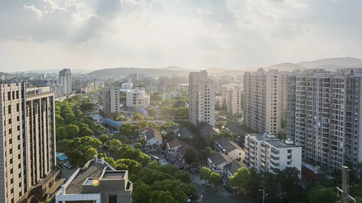 UP RERA 2025: Noida Tops as Real Estate Registrations Rise 19%; Investments Soar 53.5%