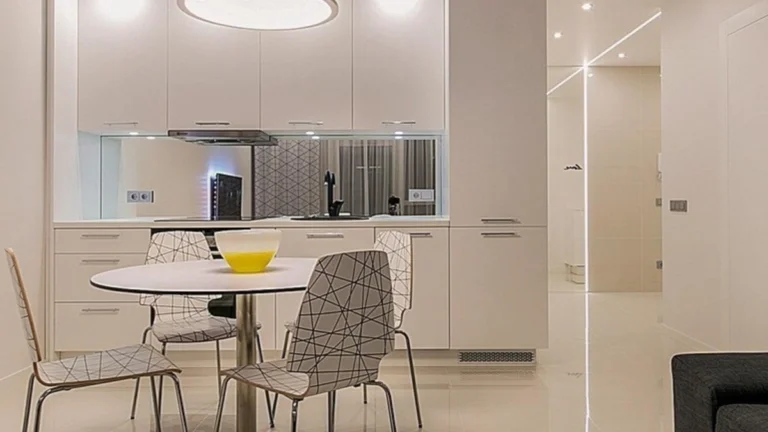 Bengaluru’s Compact 2 BHK Homes Spark Debate Over Shrinking Apartment Sizes