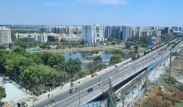 Hennur–Bagalur Road Concretisation Nears Completion, Deadline Set for June 15